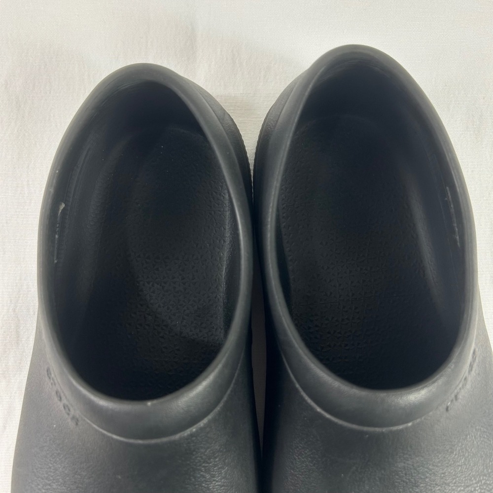 Crocs Black‎ Slip On Work Shoes Clogs Comfort Non Slip Unisex W 7 M 9 - Picture 7 of 9